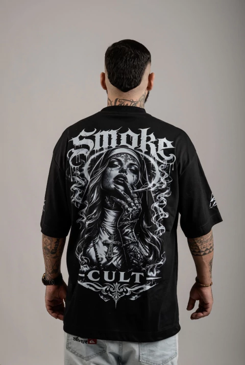 Camiseta Oversized Brass knuckle